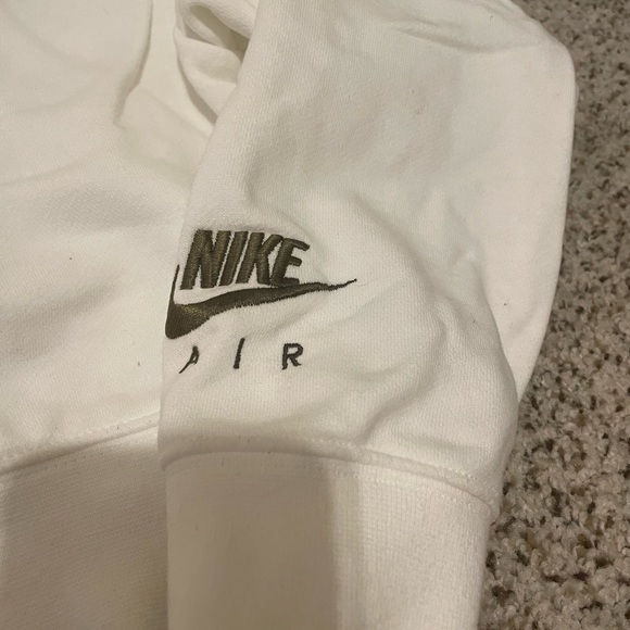 Cropped Nike sweatshirt! - Picture 5 of 6